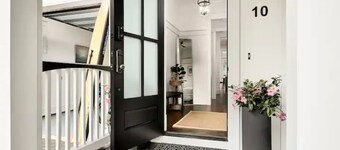 Kid friendly home with golf cart, sports gear for beach pool lake 