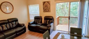 Lovely 3Bedroom 2Bath with Golf course viewing