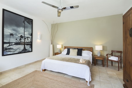 Comfort Double or Twin Room, 1 Bedroom, Accessible | Premium bedding, down comforters, memory foam beds, minibar. Hotel Punta Sur