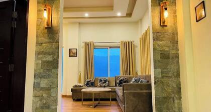 Deluxe Suite - 2 Bed Service Apartment, Murree