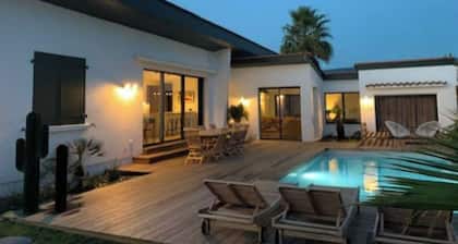 "Habia" Villa Biarritz swimming pool