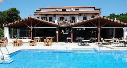 Koukounaries Beach Hotel
