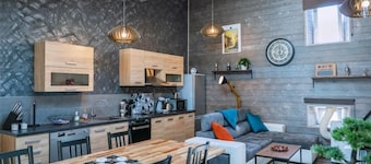 AP6 - 2 BEDROOM APARTMENT - GITE CHEZ THOMAS ET JOHN "AP6