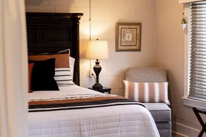 1 室のベッドルーム、アイロン / アイロン台、WiFi (無料)、ベッドシーツ