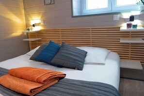 Bügeleisen/Bügelbrett, kostenloses WLAN, Bettwäsche