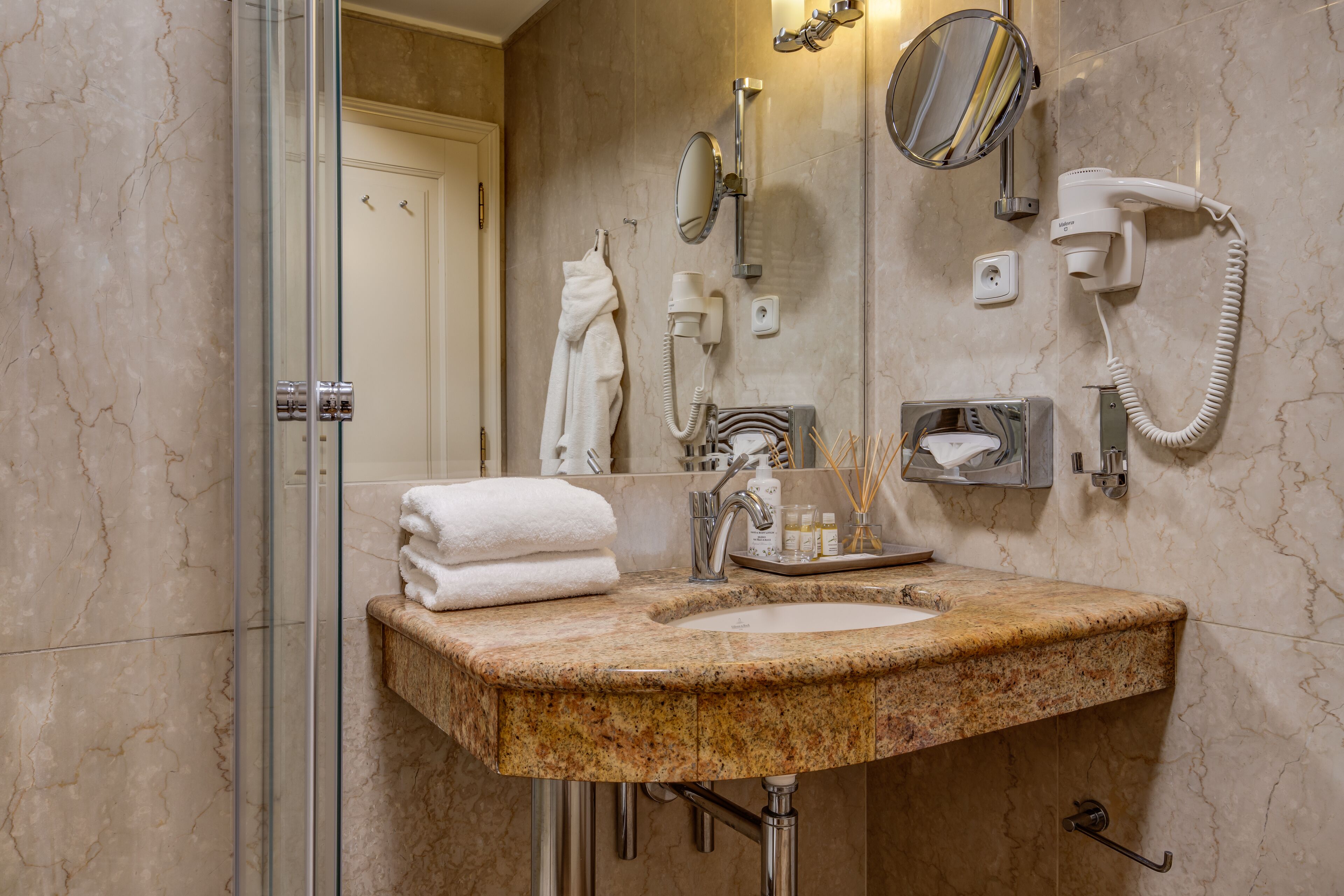 Photo - Hotel Nerudova 211