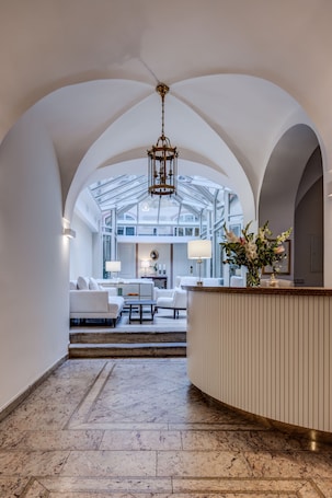 Reception. Hotel Nerudova 211