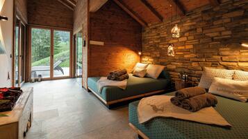 5 Schlafzimmer, Bügeleisen/Bügelbrett, Reisekinderbett, kostenloses WLAN