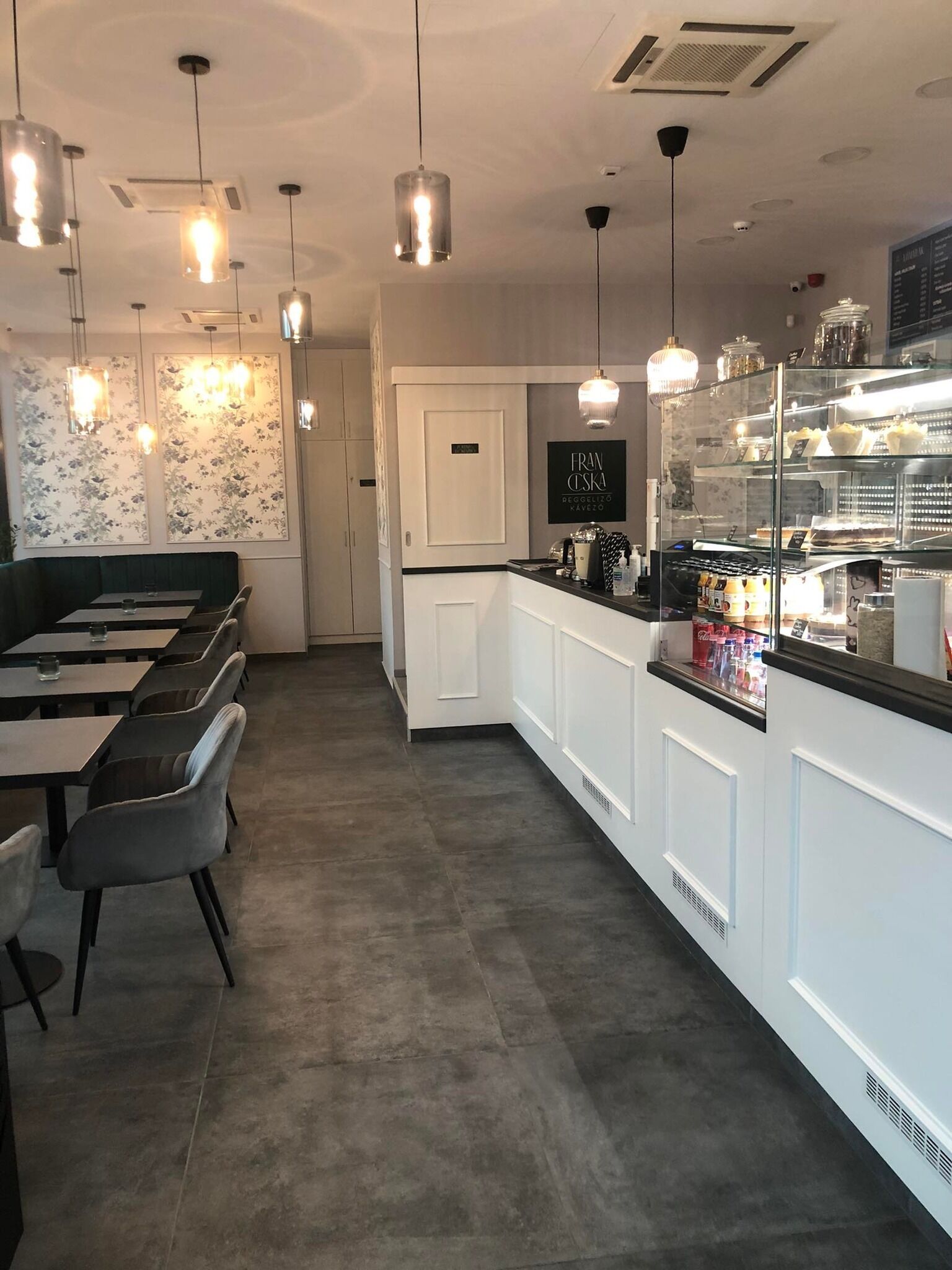 Morgenmad tilberedt efter bestilling hver dag (11 EUR pr. person)