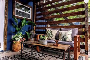 Terrace/patio - Cozy AF Tiny-House Oasis (Tampa)