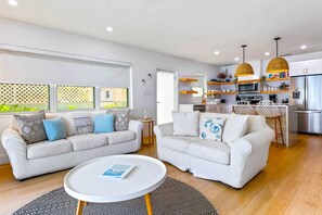 Téléviseur, bureau