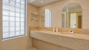 Combined shower/bathtub