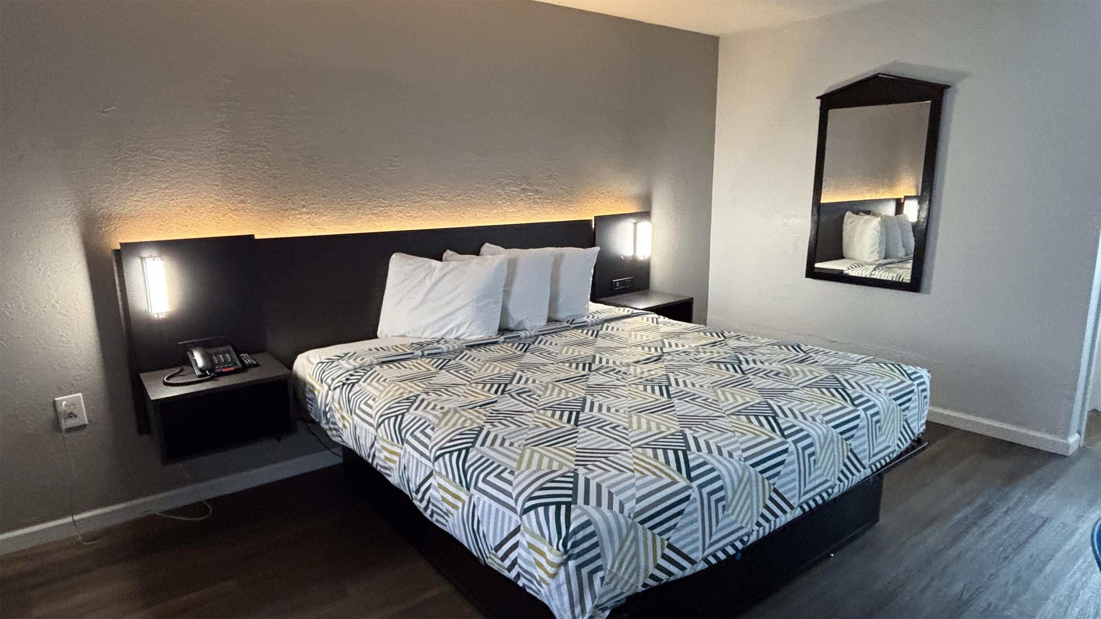 Ferros/tábuas de passar roupa, Wi-Fi de cortesia, roupa de cama