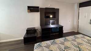 Deluxe Room, 1 Queen Bed, Non Smoking, Refrigerator & Microwave | 1 bedroom, iron/ironing board, free WiFi, bed sheets