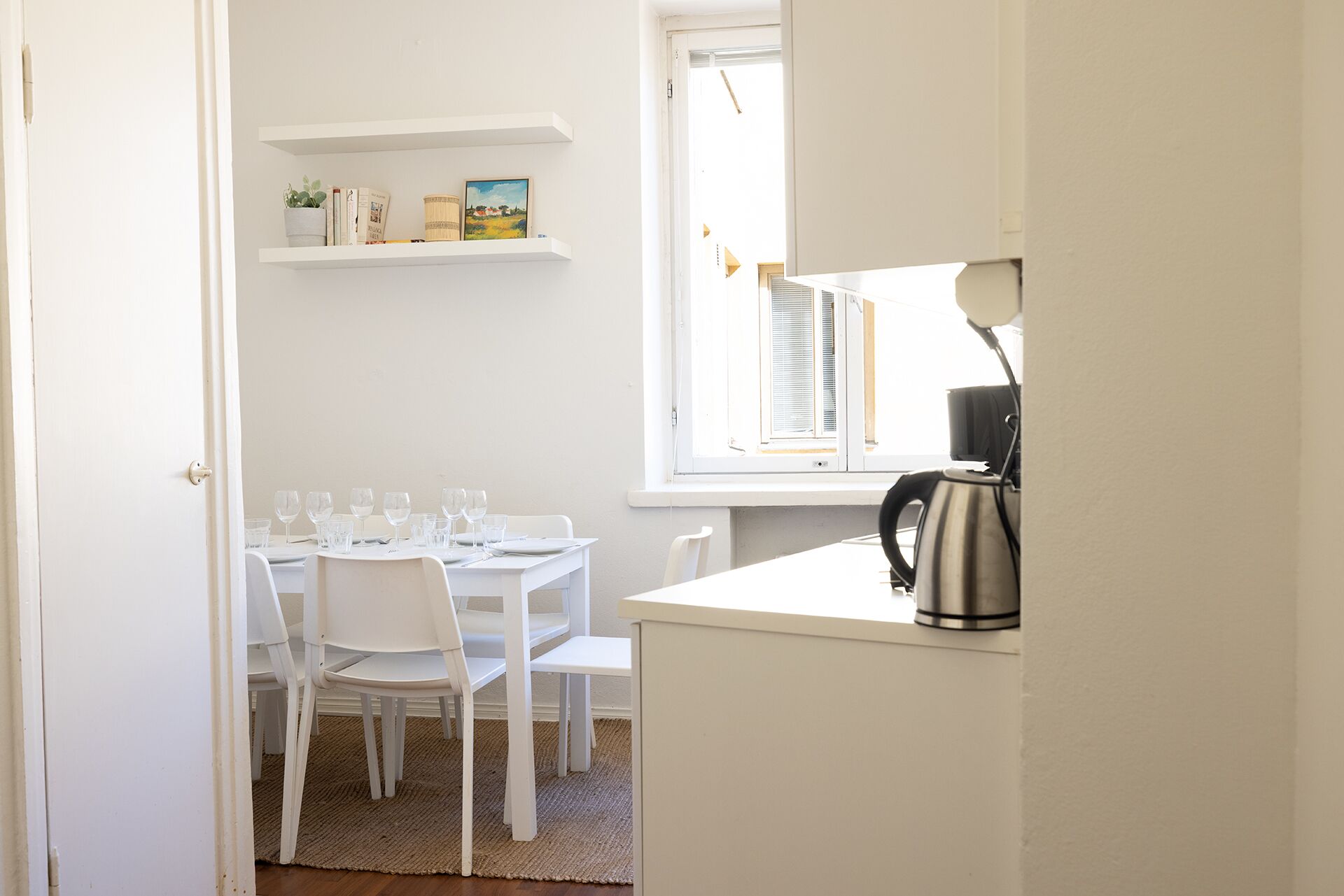 Comfort Apartment | Private kitchen | Fridge, microwave, oven, stovetop