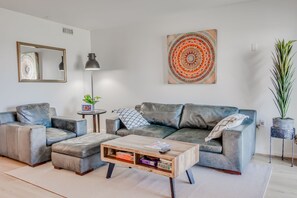 TV - New Bethany Ocean View Condo by the sea 2nd of 2 (Sussex County)