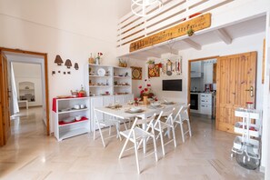 Dining - Amazing Villa with Private Pool in Monopoli (Cozzana)