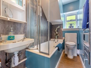 صورة غير مصنفة، 3 من 22، زرّ