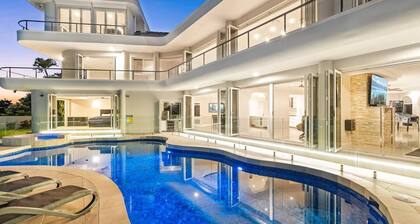 High End Luxury Waterfront Home Central Gold Coast