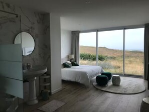 5 Schlafzimmer, Bügeleisen/Bügelbrett, Reisekinderbett, WLAN