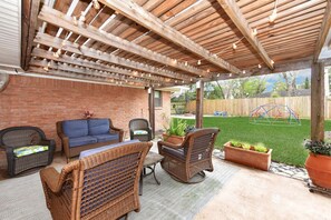 Terrace/patio - Awarded Top Properties on AirDNA! (Houston)