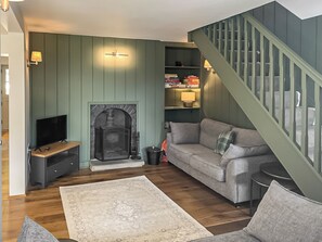 Fireplace - 3 bedroom accommodation in Kettlewell (Kettlewell)