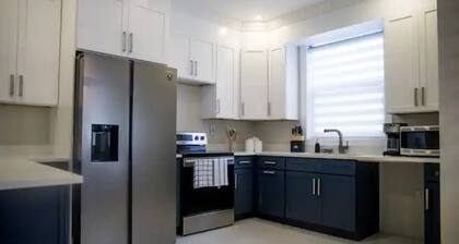 Modern Apartment with Pool, Close to beach and airport