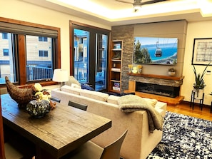 Smart TV, fireplace, streaming services, stereo