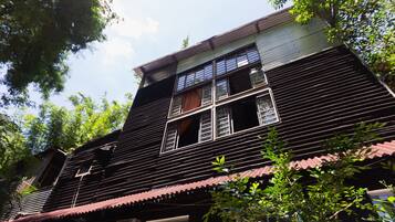 Fachada da propriedade