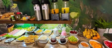 Desayuno buffet incluido todos los días