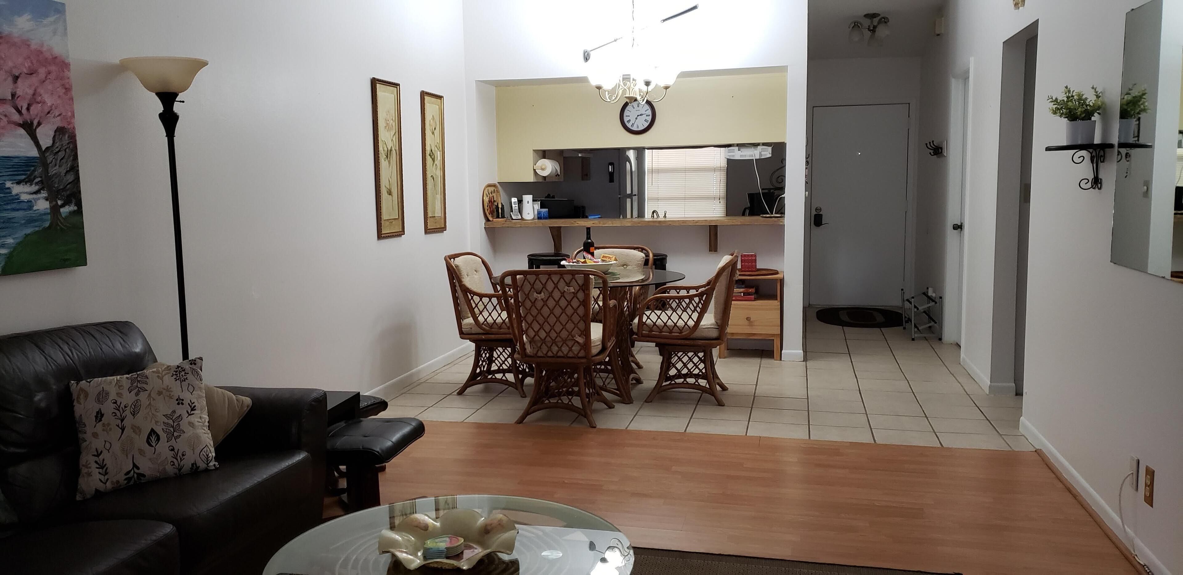 Cozy Villa (2035) in Sunny Clearwater, Florida