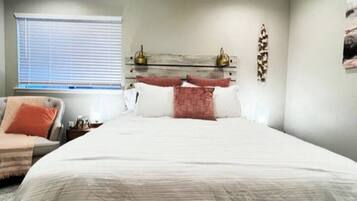 2 bedrooms, desk, iron/ironing board, free WiFi