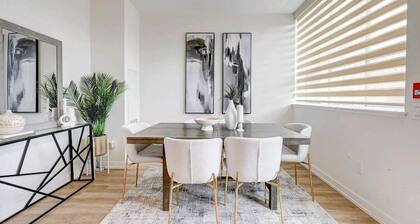 Luxurious large and stylish townhome with EV parking