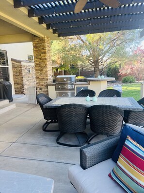 Outdoor dining