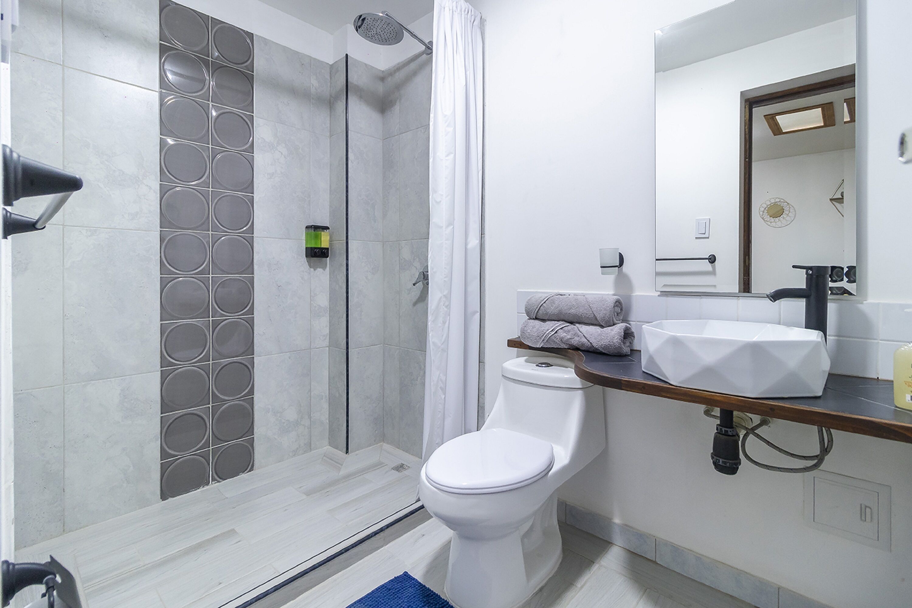 Foto - Corazon del Molino Corferias Bogota- Embajada Americana