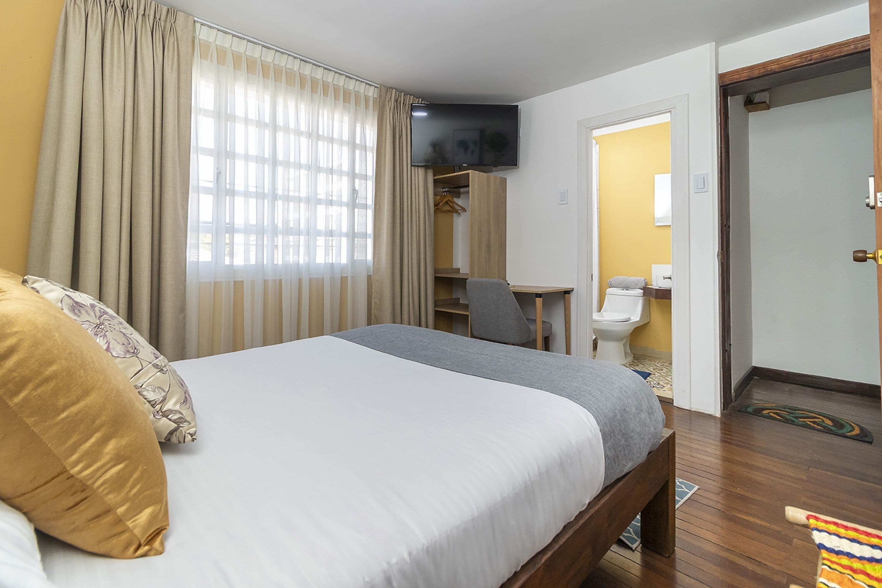 Foto - Corazon del Molino Corferias Bogota- Embajada Americana