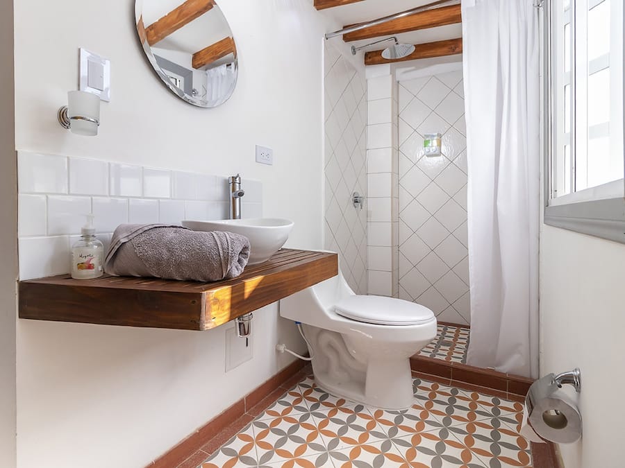 Handtücher, Seife, Toilettenpapier