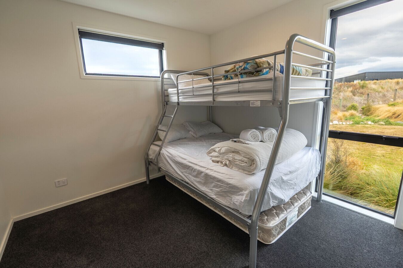 4 bedrooms, free WiFi, bed sheets