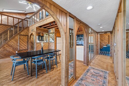 Lake Travis Gem, Golf, boat, Tennis, Pool