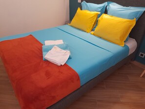 1 chambre, fer et planche Ă repasser, Wi-Fi gratuit, draps fournis