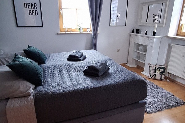 1 quarto, Wi-Fi de cortesia, roupa de cama