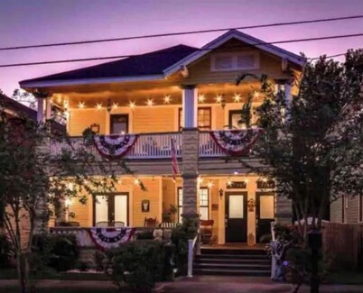 Springfield luxurious Duplex! 5 Min from TIAA!