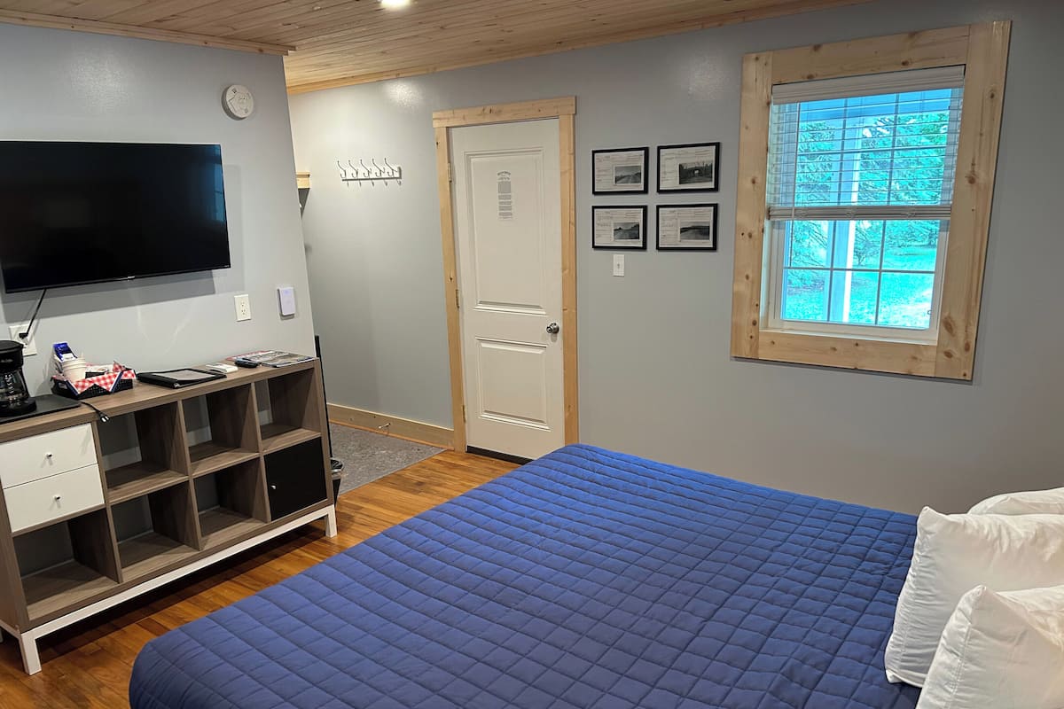 Habitación Premium, 1 cama King size, refrigerador | Ropa de cama de alta calidad, wifi gratis y ropa de cama