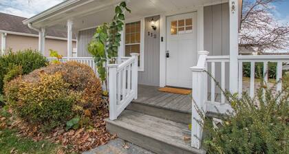 Cozy Private Studio - Close To It All!