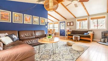 Smart TV, fireplace, video games, DVD player