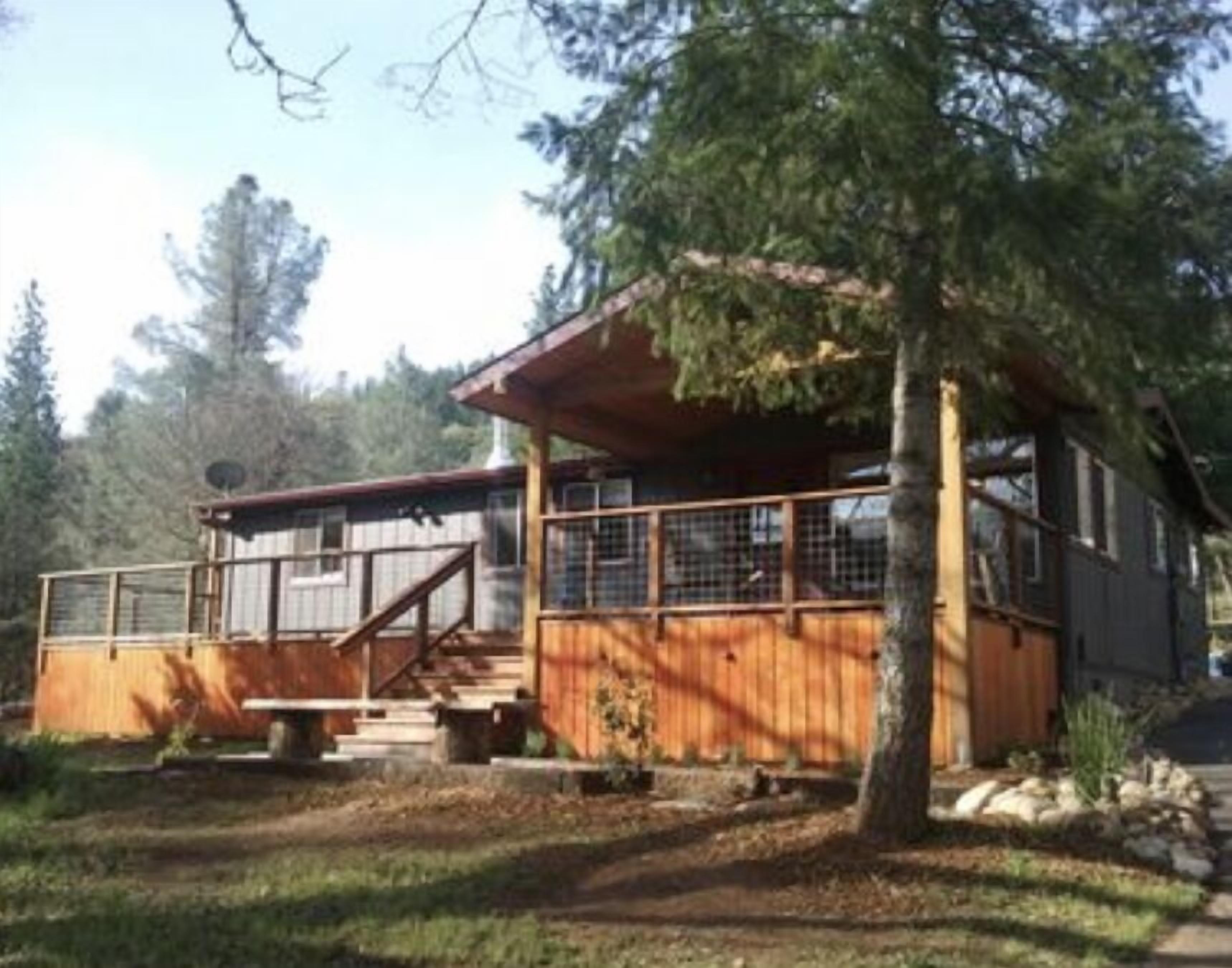 Forested Acres, Tranquil Setting, Hot Tub, Close to Yosemite