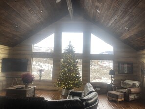 Interior - Beautiful Private Luxury Cabin with Hot Tub  (Wallsburg)