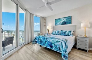 2 slaapkamers, een strijkplank/strijkijzer, reisbedje, wifi