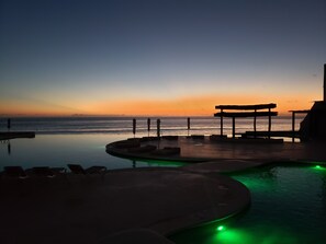 Outdoor pool - Beachfront with amazing view (Cancún)