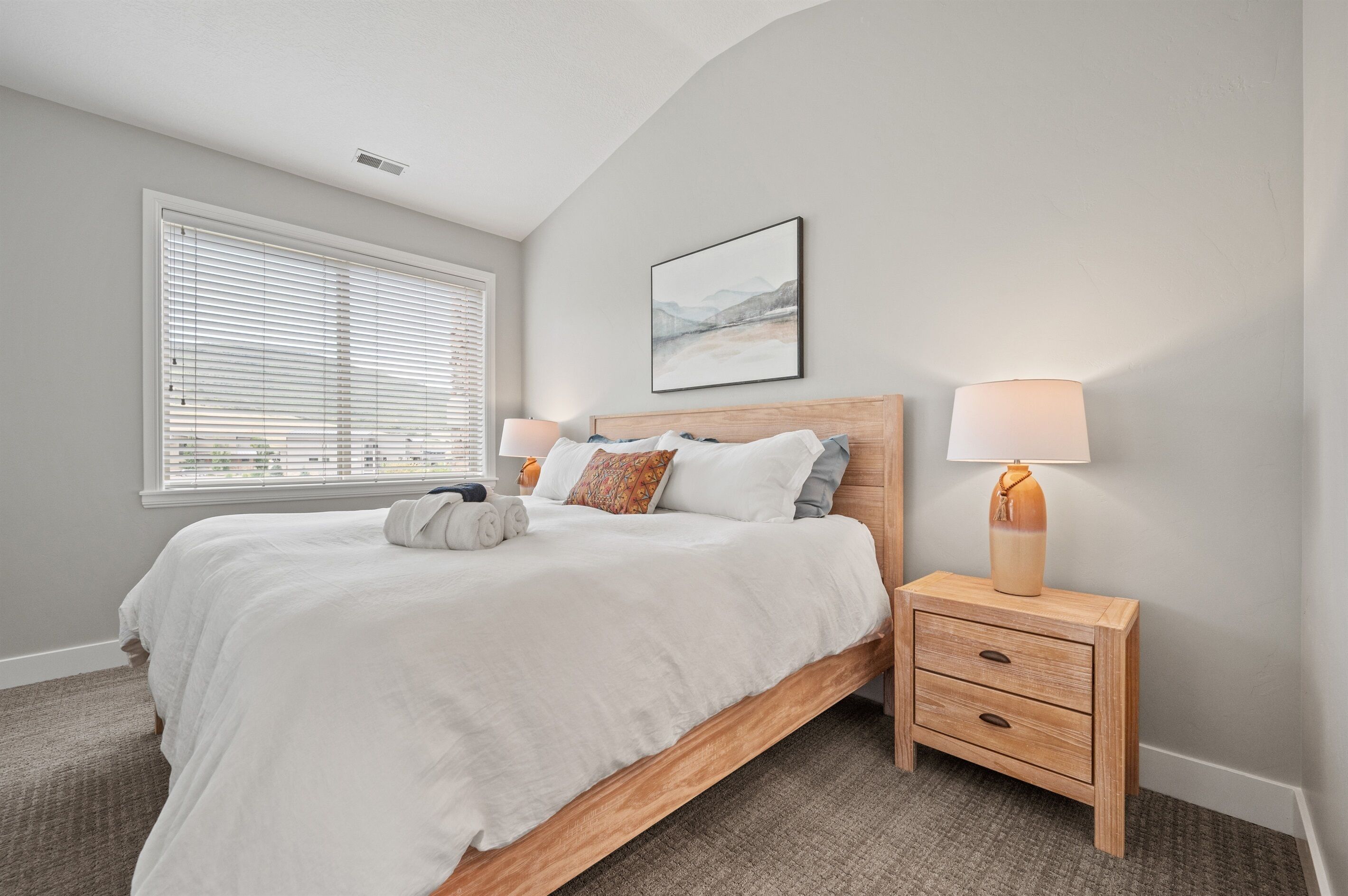 4 chambres, fer et planche à repasser, lit parapluie, Wi-Fi gratuit